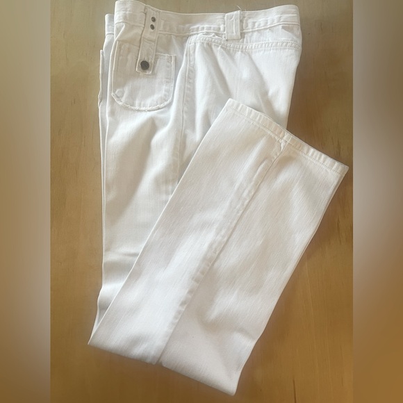 Calvin Klein white Jeans, size 8, inseam is 30” - Picture 5 of 7